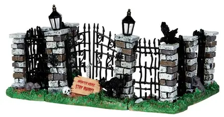 Lemax spooky iron gate and fence s/5 Spooky Town 2013