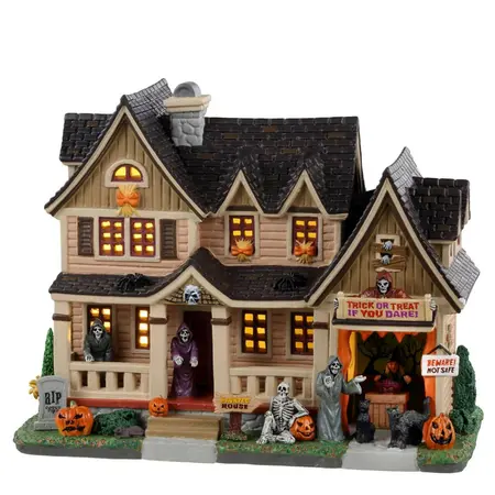 Lemax trick or treat, if you dare Spooky Town 2023 - image 1